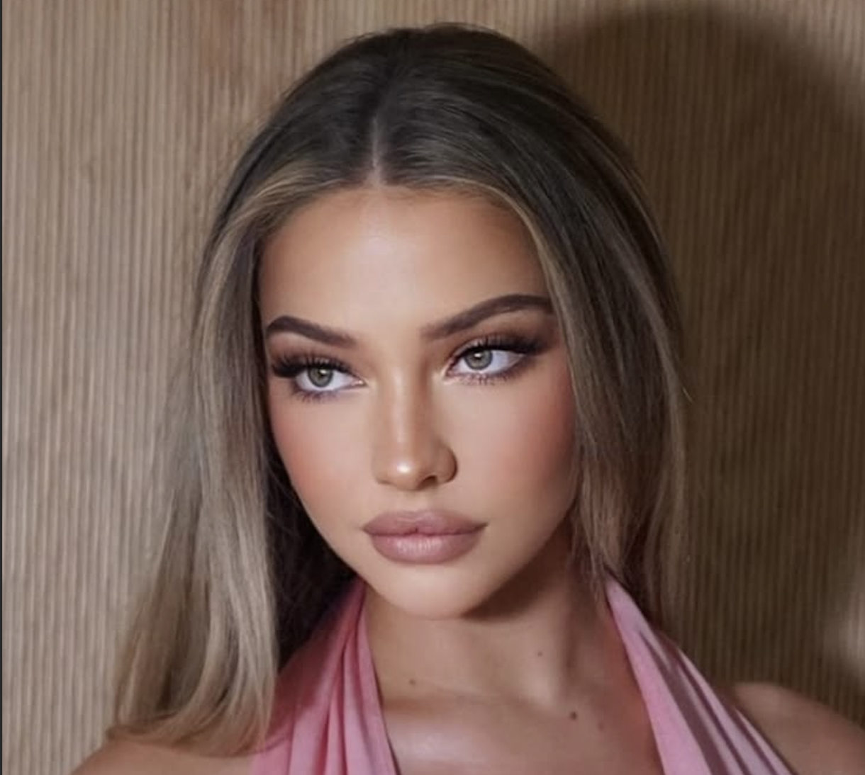 Are 2016 Makeup Trends Back in 2026? Everything You Need to Know